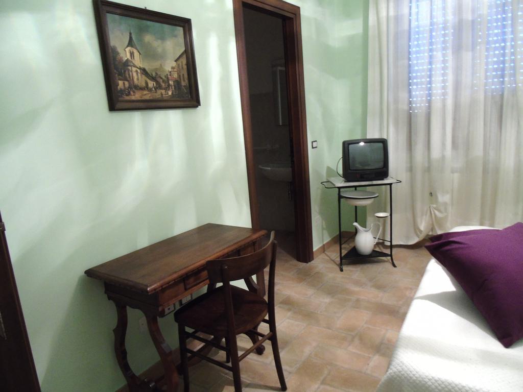 Agriturismo Poponi Villa Todi Habitación foto